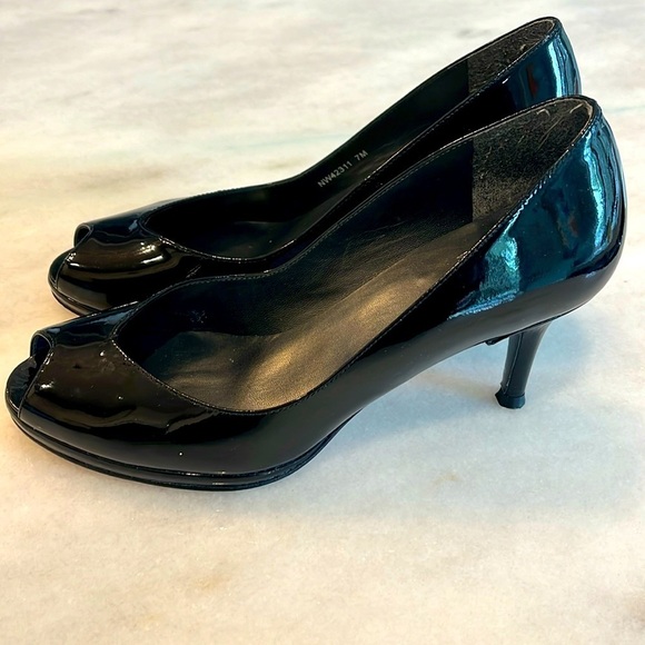 Stuart Weitzman Black Patent Leather Heels Pumps Size Small Platform Pee… - Picture 1 of 5